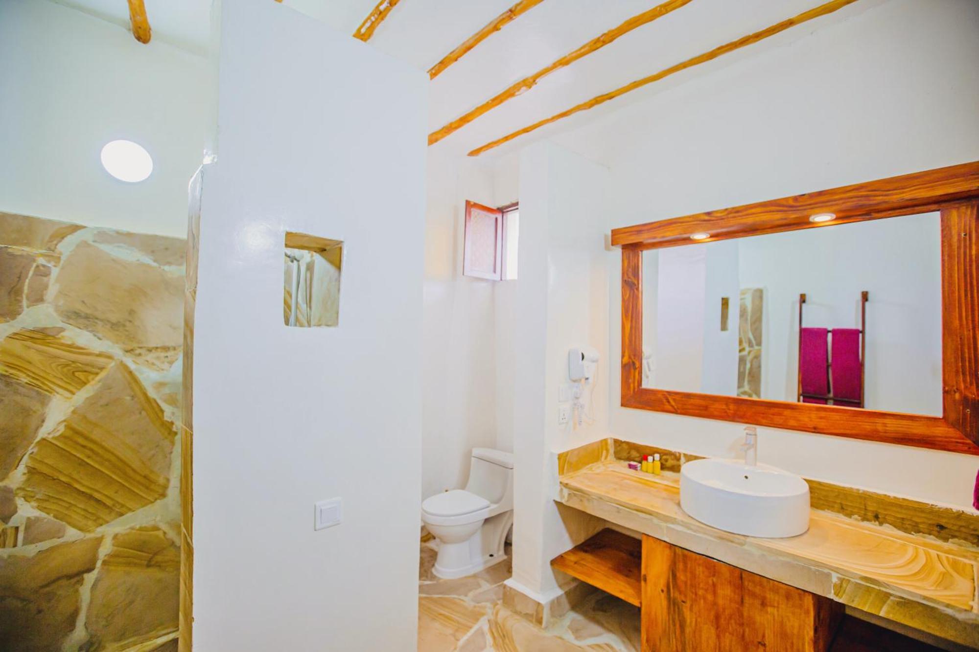 Ahg Waridi Beach Resort & Spa Pwani Mchangani Exterior photo