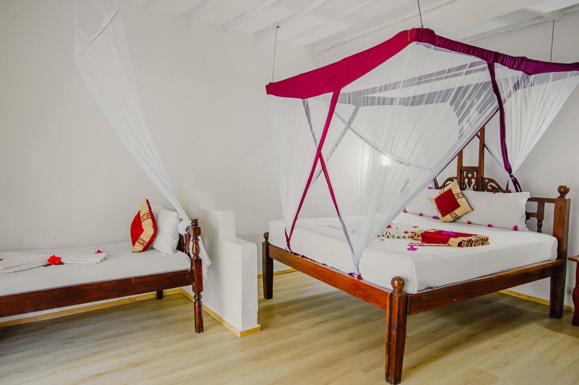 Ahg Waridi Beach Resort & Spa Pwani Mchangani Exterior photo